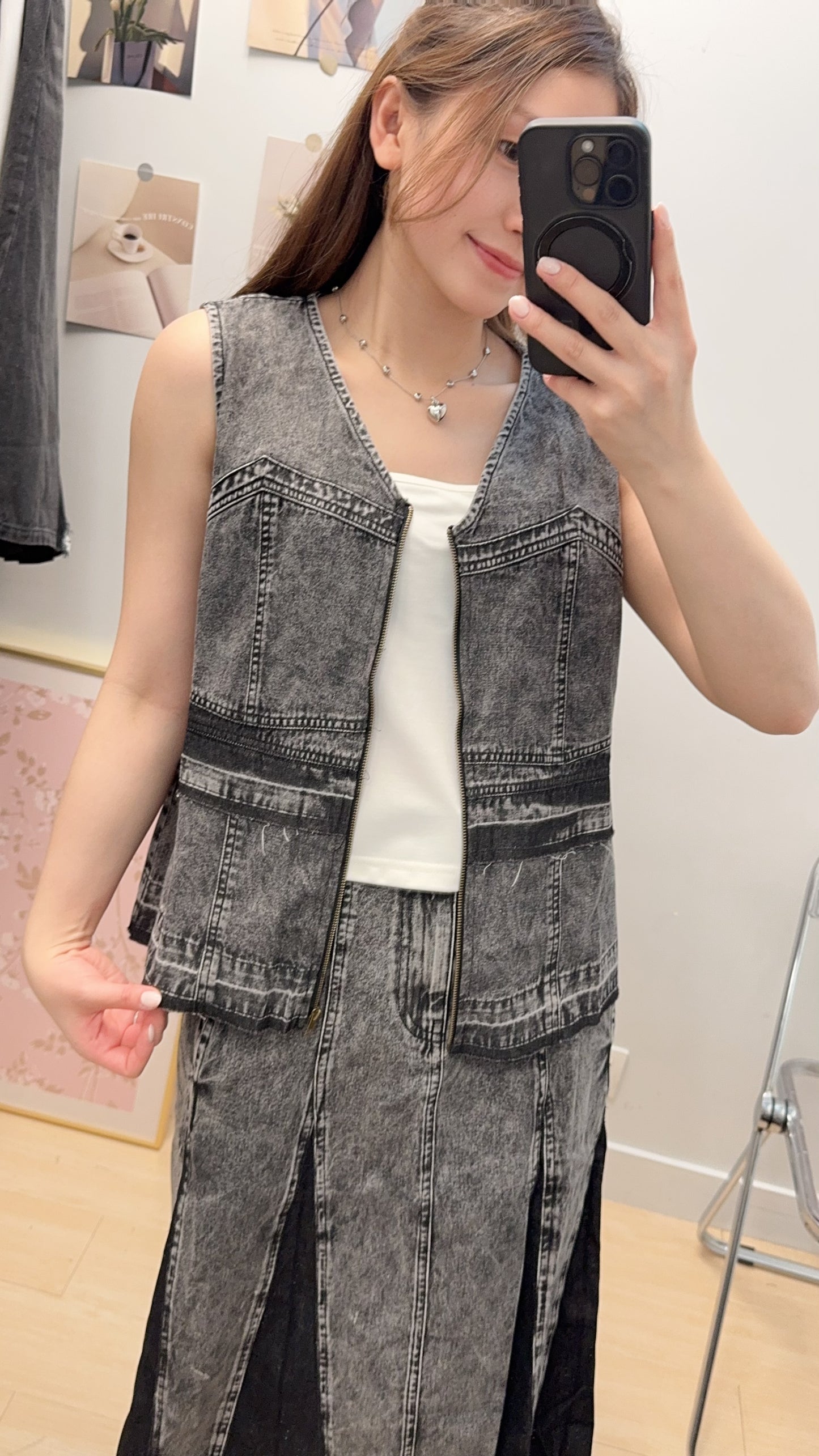 P176806《洗水牛仔拉鍊背心》藍/黑