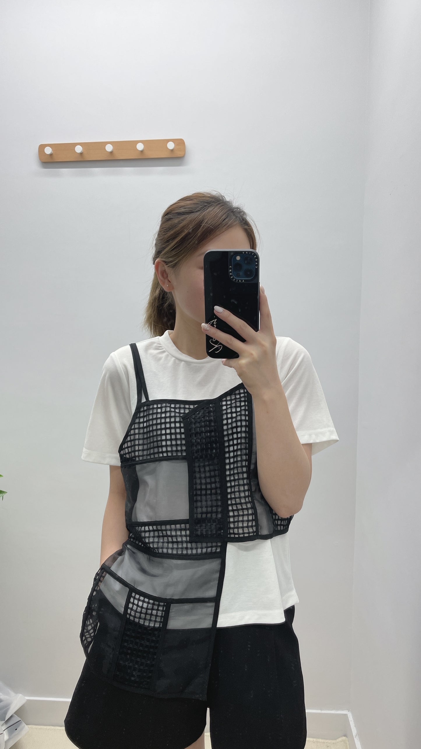 L4144《分開兩件/黑白TOP配吊帶背心》黑色