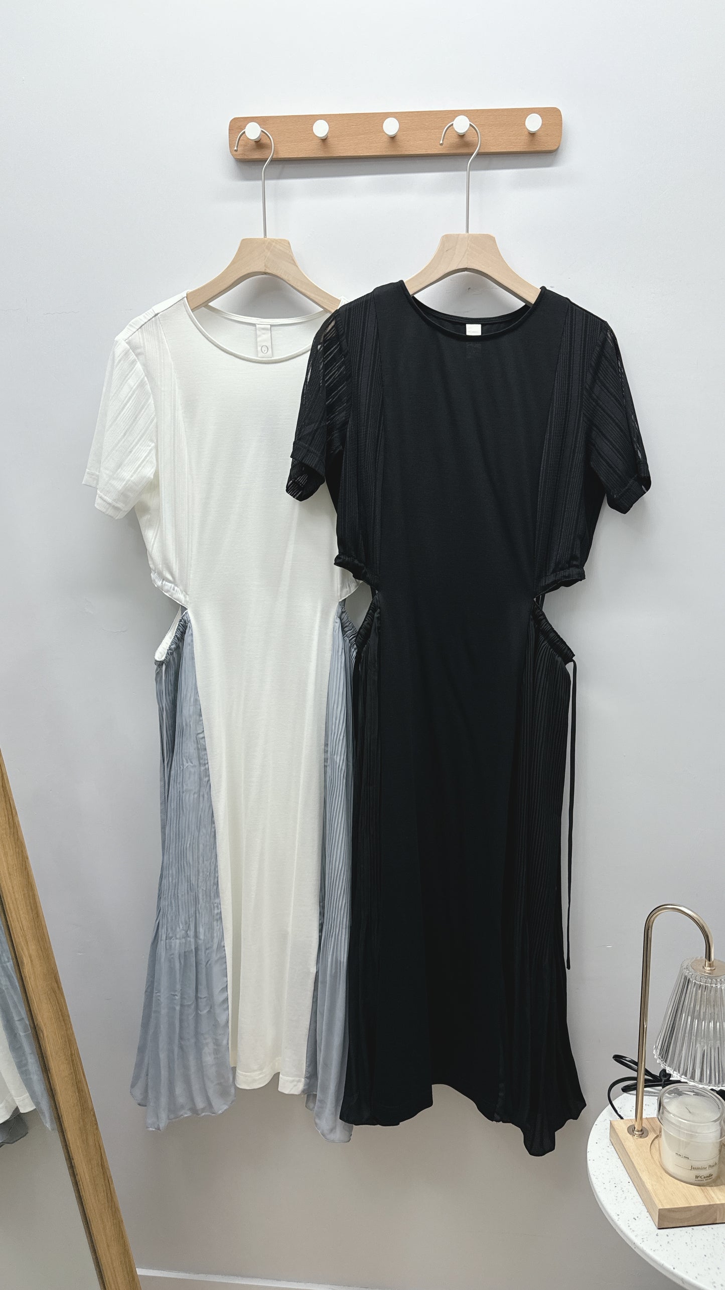 L489706《6月新品:兩側露腰連身裙》兩色入 (白色)