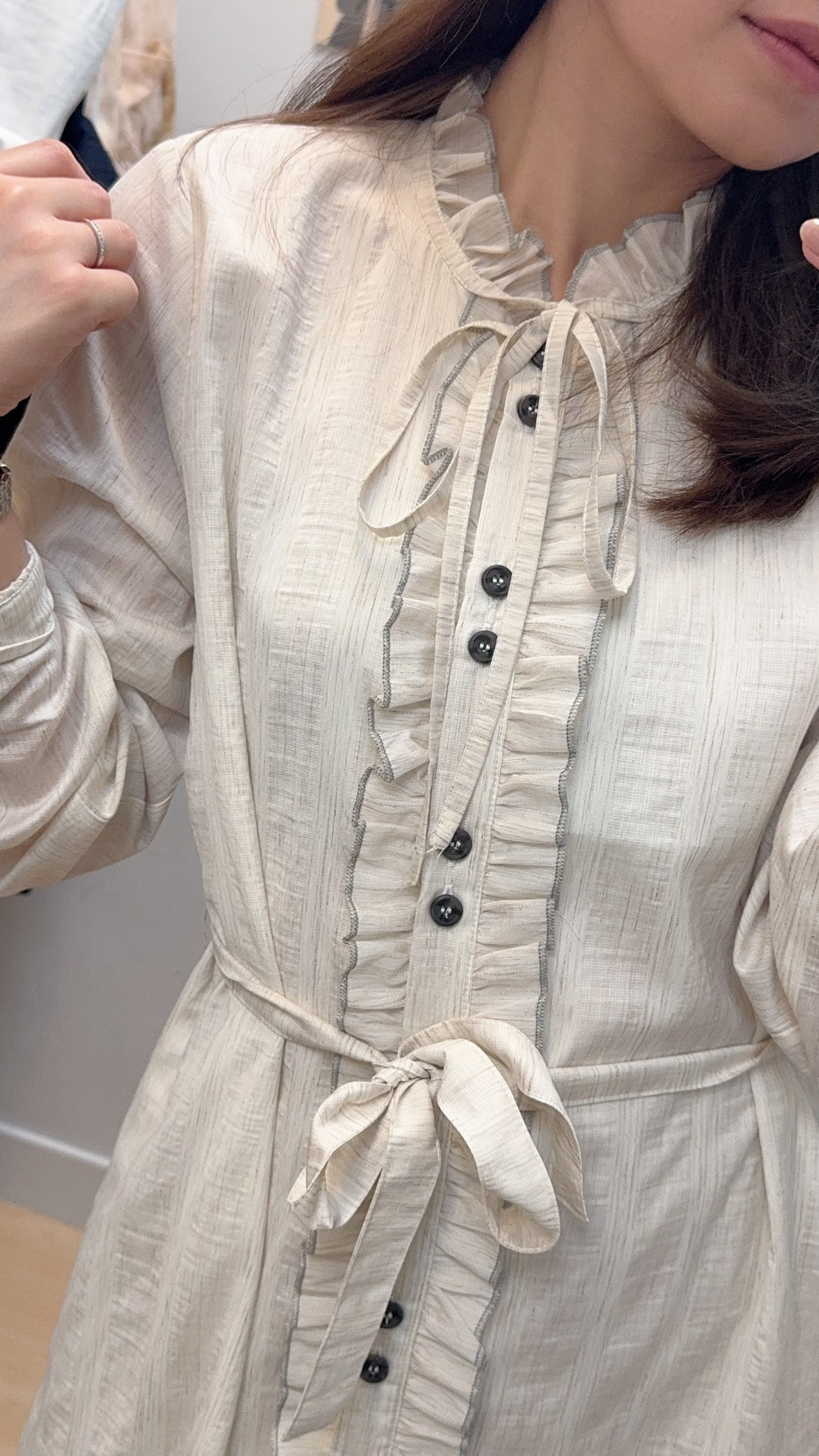 M259810《歐式宮廷感RUFFLES OPS》兩色（米杏/黑）