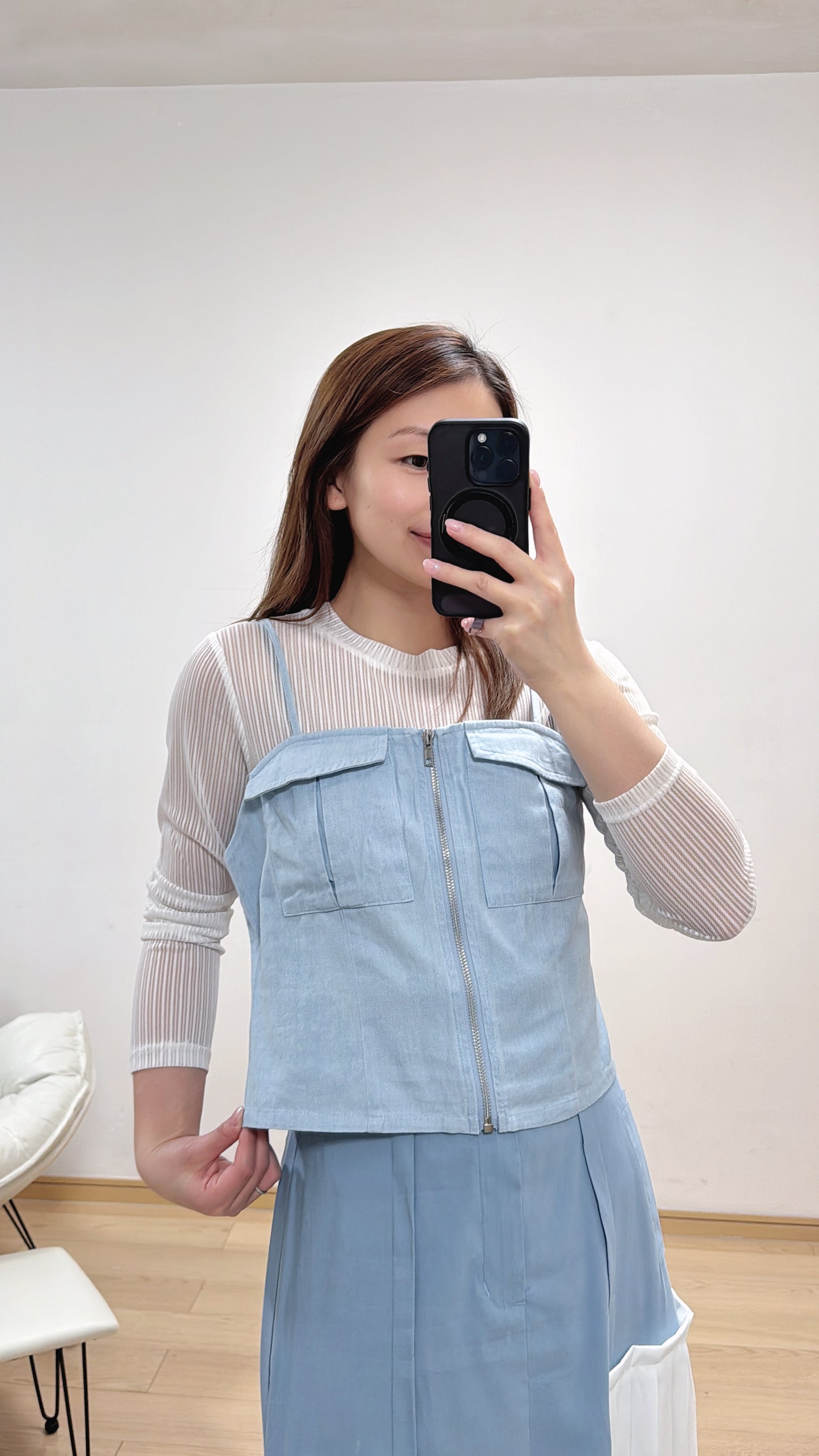 L496609《一套兩件：TOP+吊帶牛仔》白色
