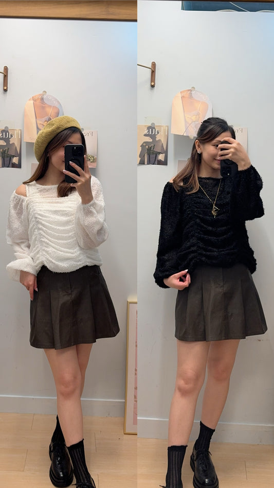 B53010 《薄薄雪花感小露肩TOP》 兩色（白/黑）