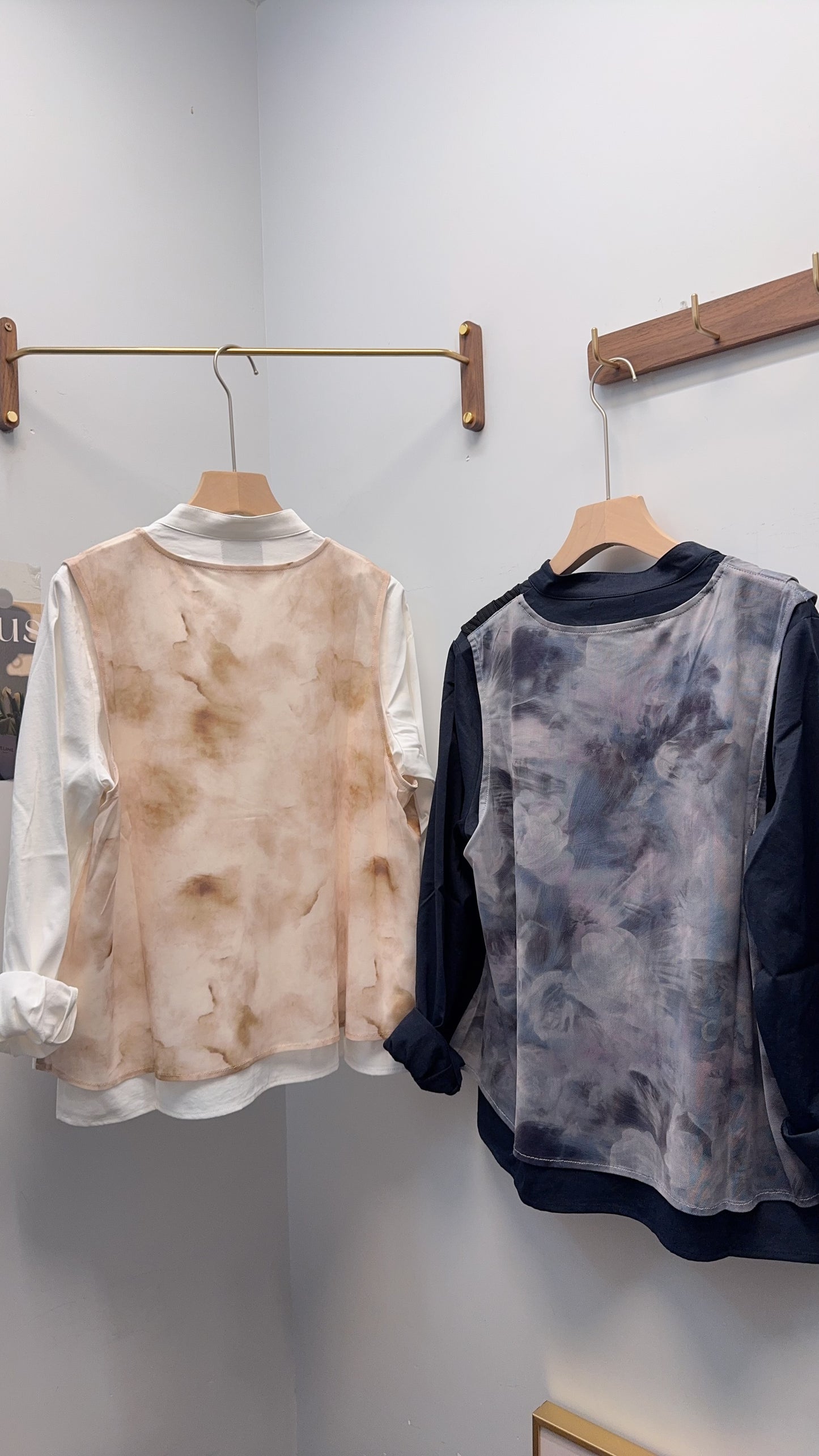 P181410 《假兩件印花恤衫》深藍