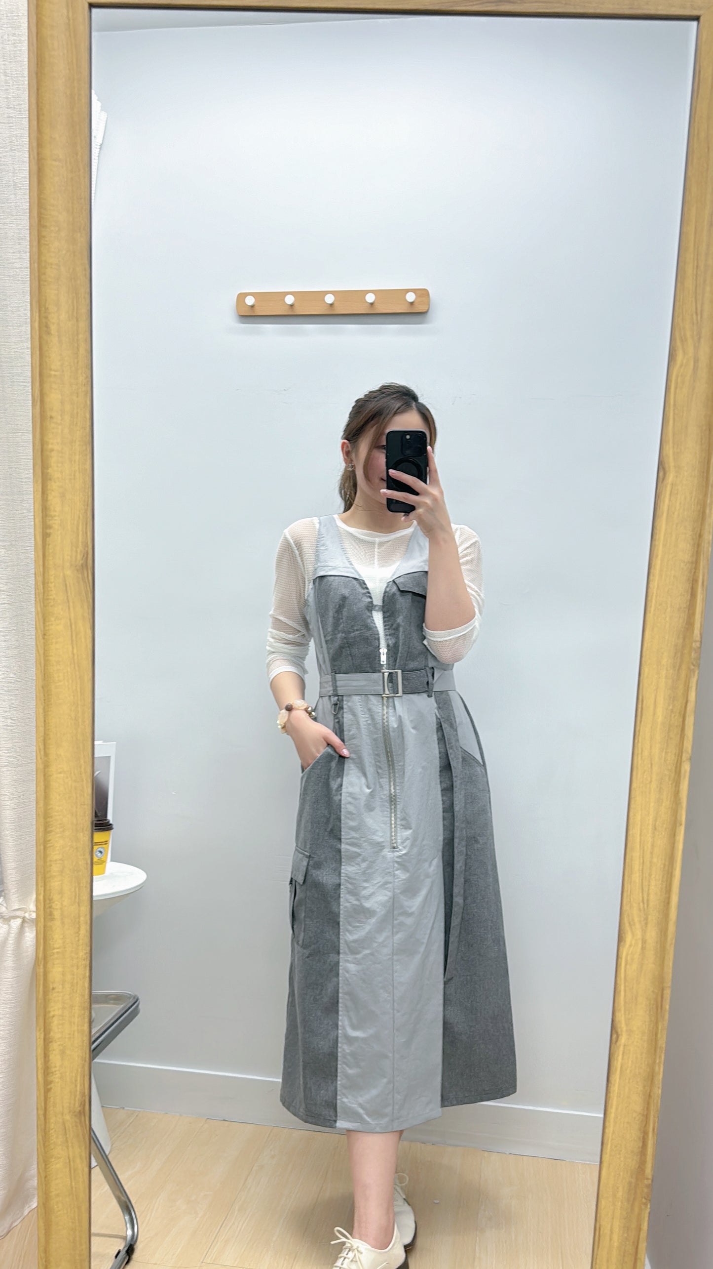 L440509《兩件套：TOP+吊帶型格OPS》白灰