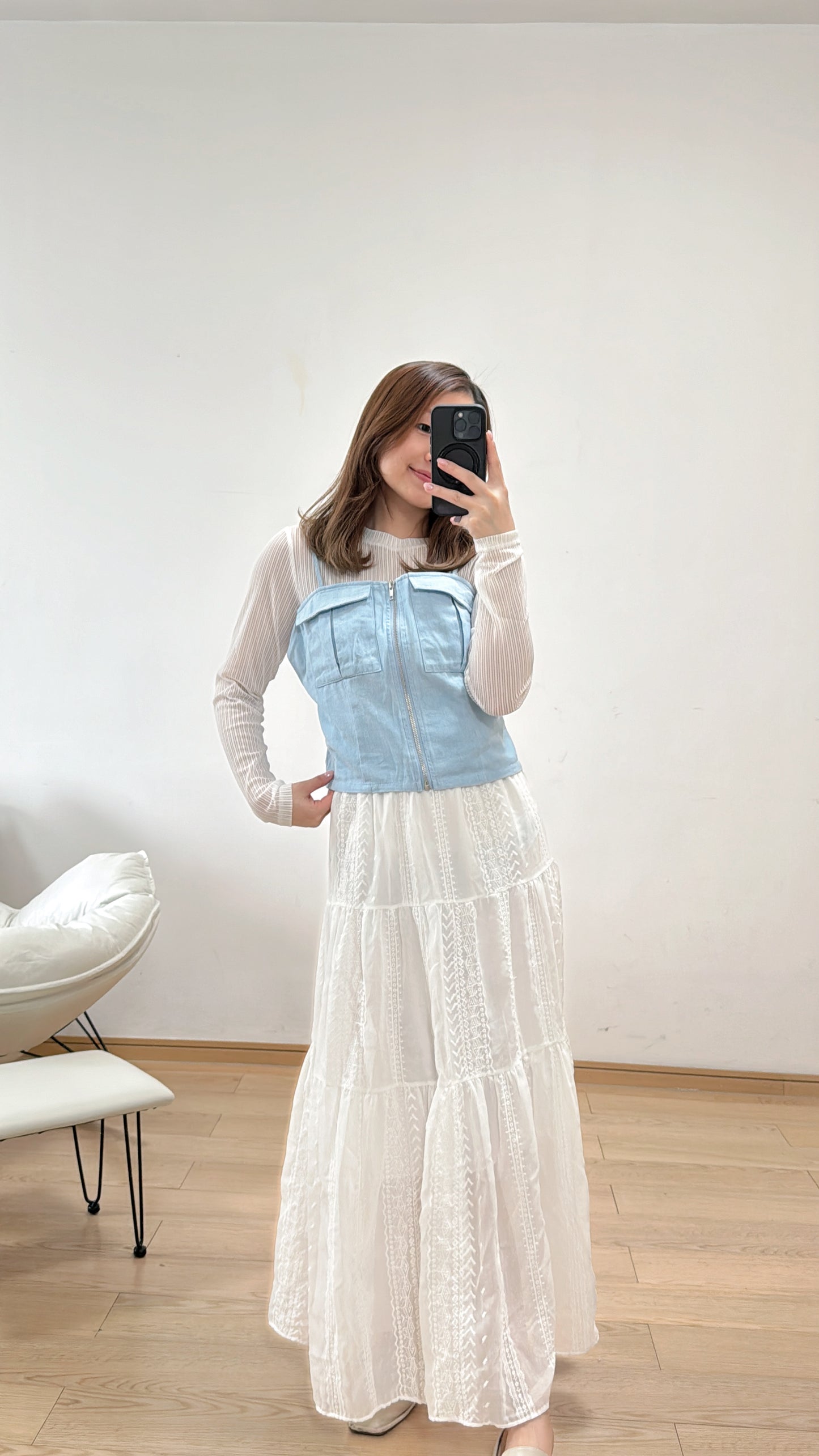 L496609《一套兩件：TOP+吊帶牛仔》白色