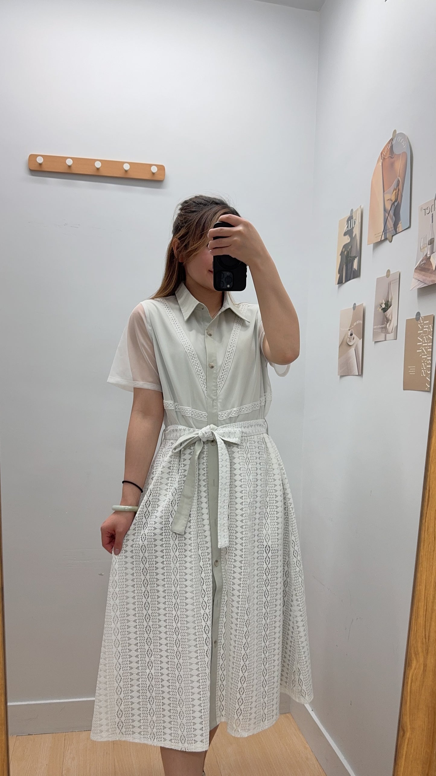 B47004《重手工透透袖拼全Lace OPS》（淺粉綠/黑藍）