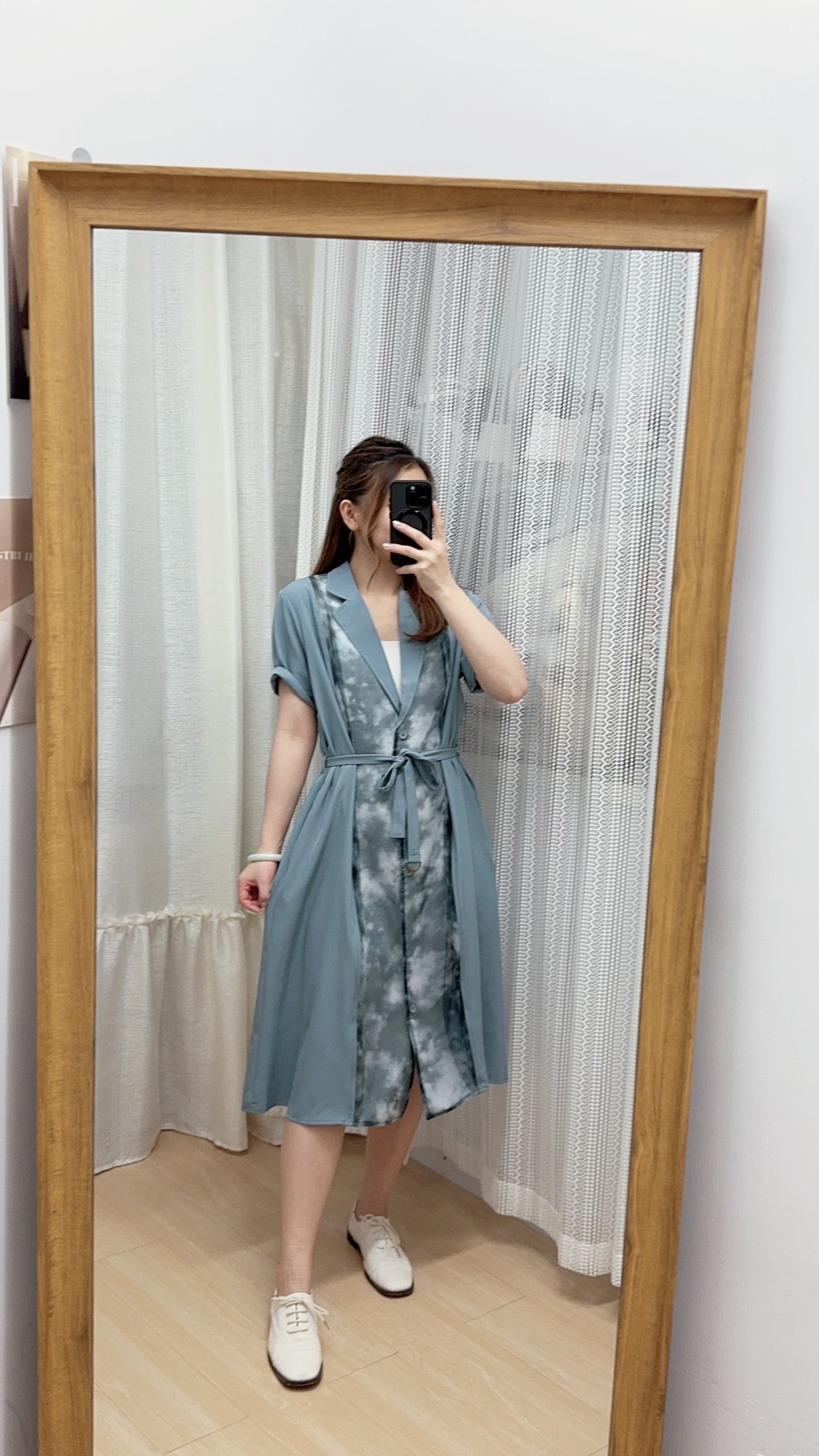 P176204《紙片人！越著越瘦拼雲染外套/OPS》（淺藍/深藍）