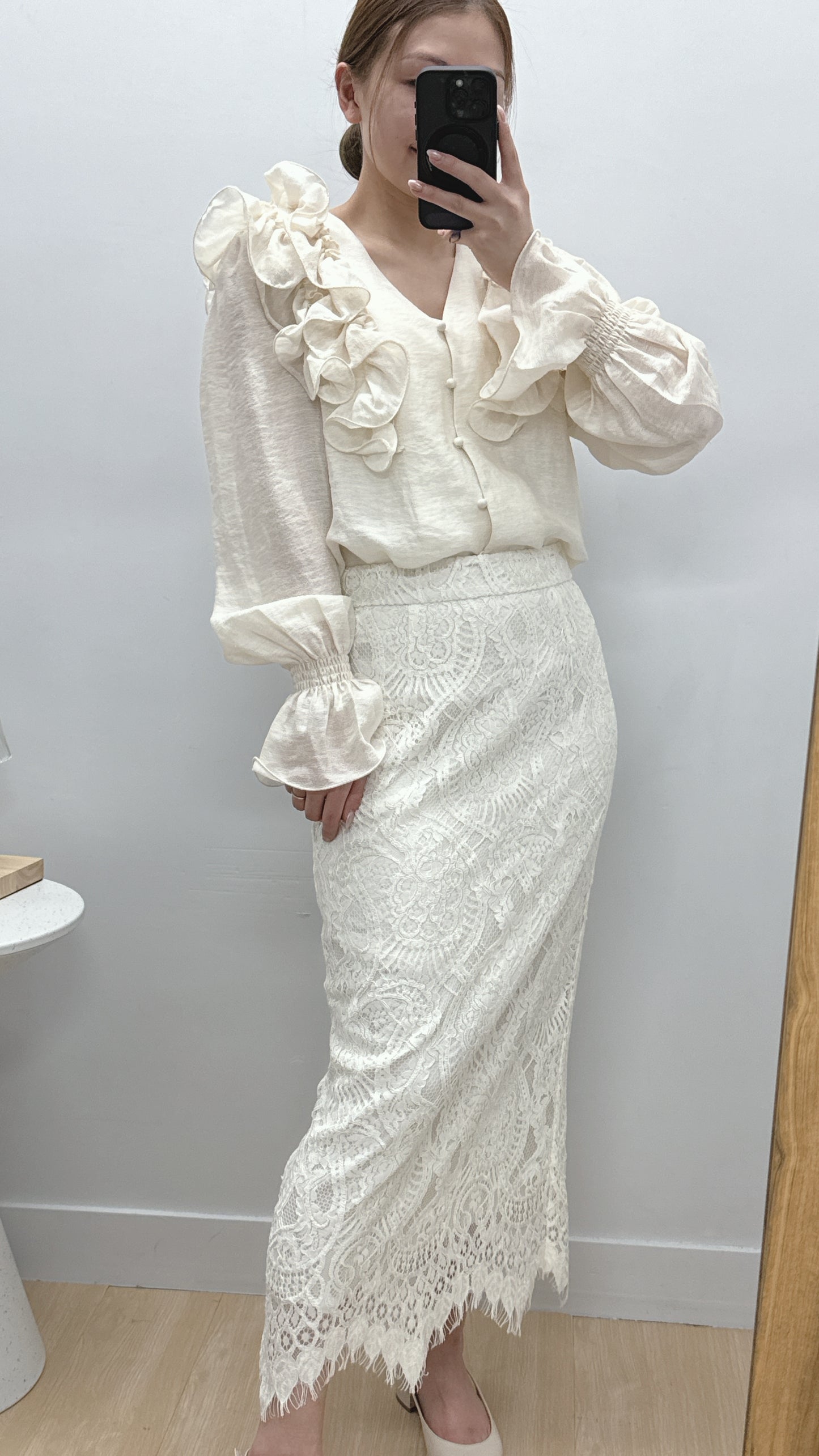 【4月廠商貨】全LACE布後開叉PENCIL SKIRT