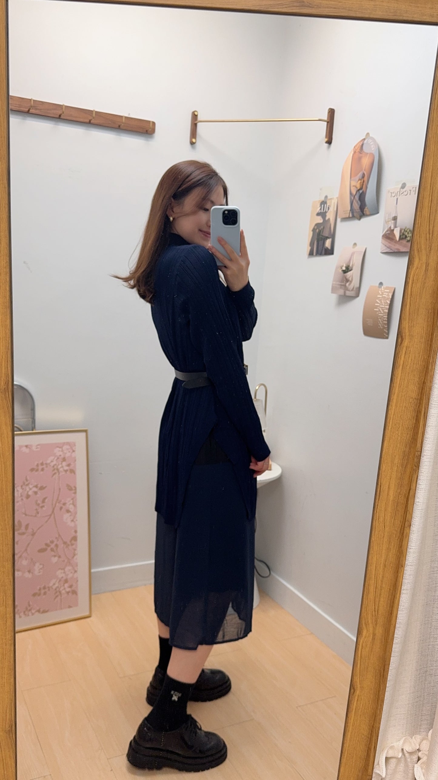 M261311 《顯瘦背心袖恤衫+坑紋針織冷衫》杏