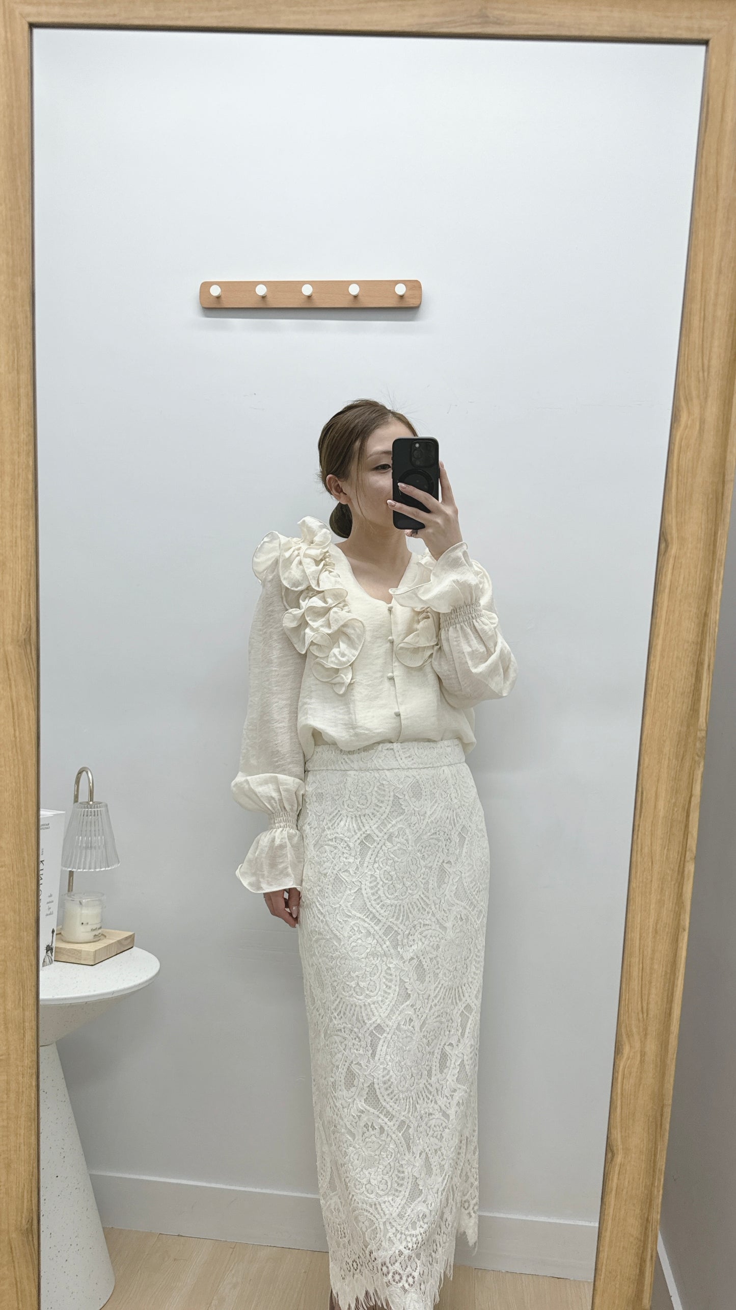 【4月廠商貨】全LACE布後開叉PENCIL SKIRT