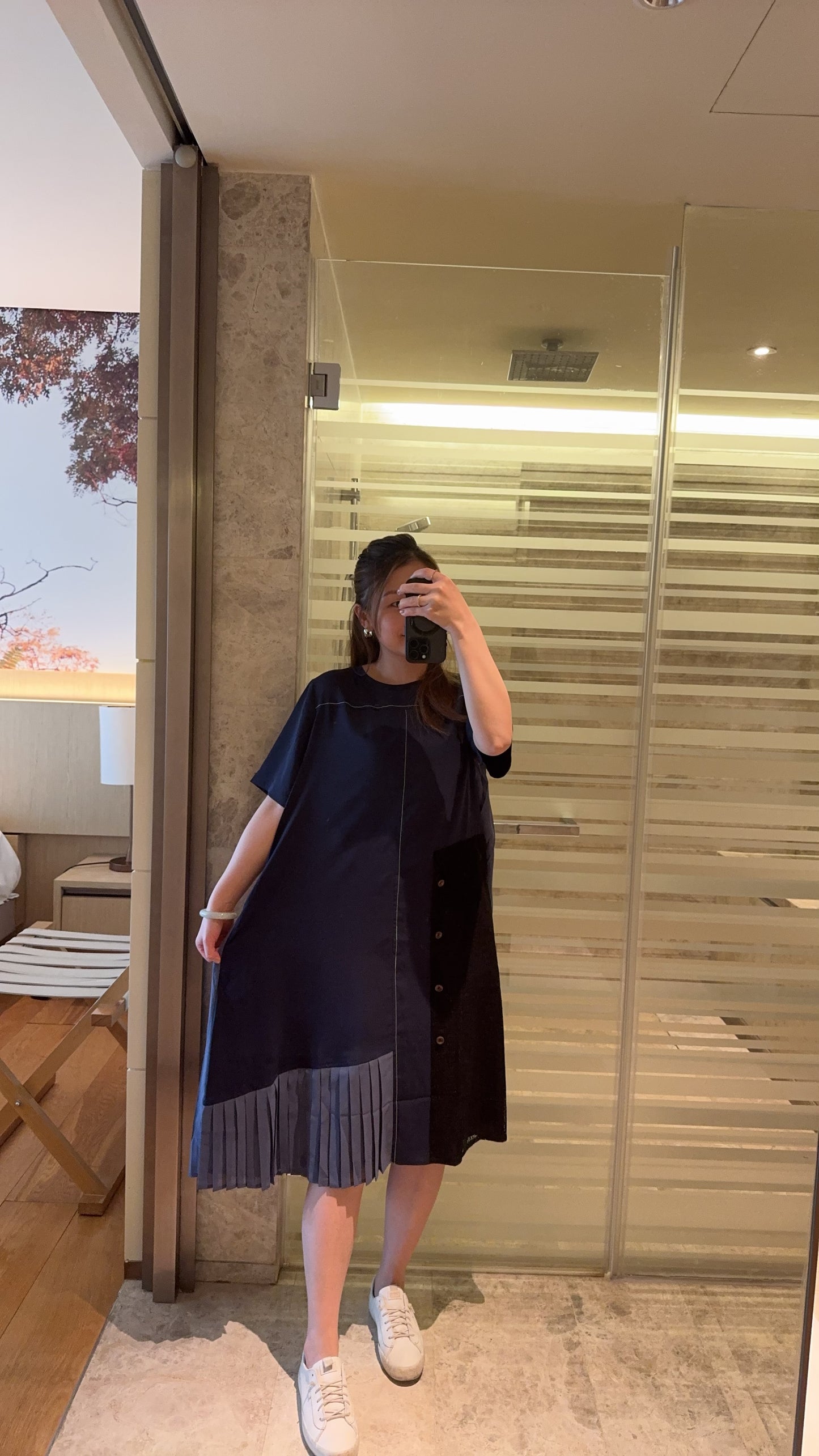 P174103《圓領滑捋捋拼百褶OPS》（杏/藍）