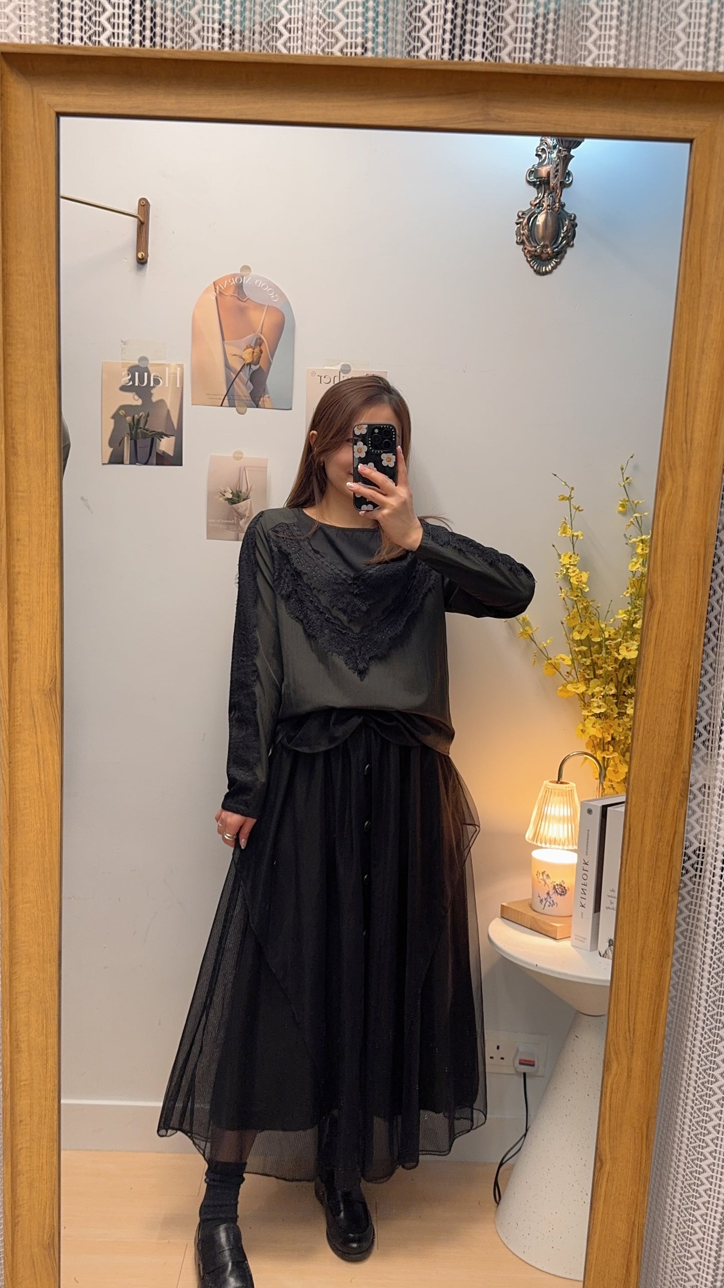 B54811 《鬆身LACE TOP》兩色（白灰/黑綠）