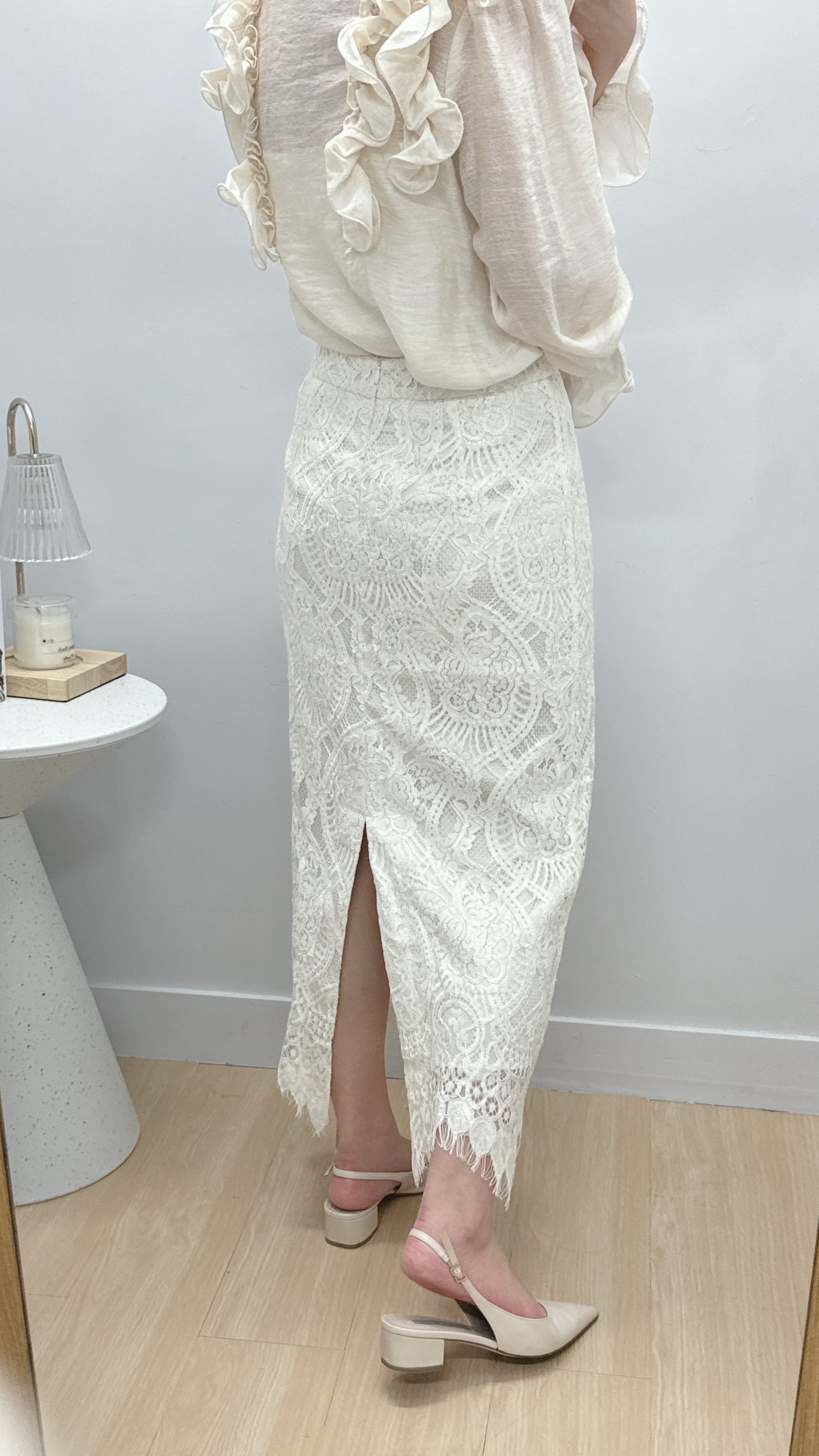 【4月廠商貨】全LACE布後開叉PENCIL SKIRT