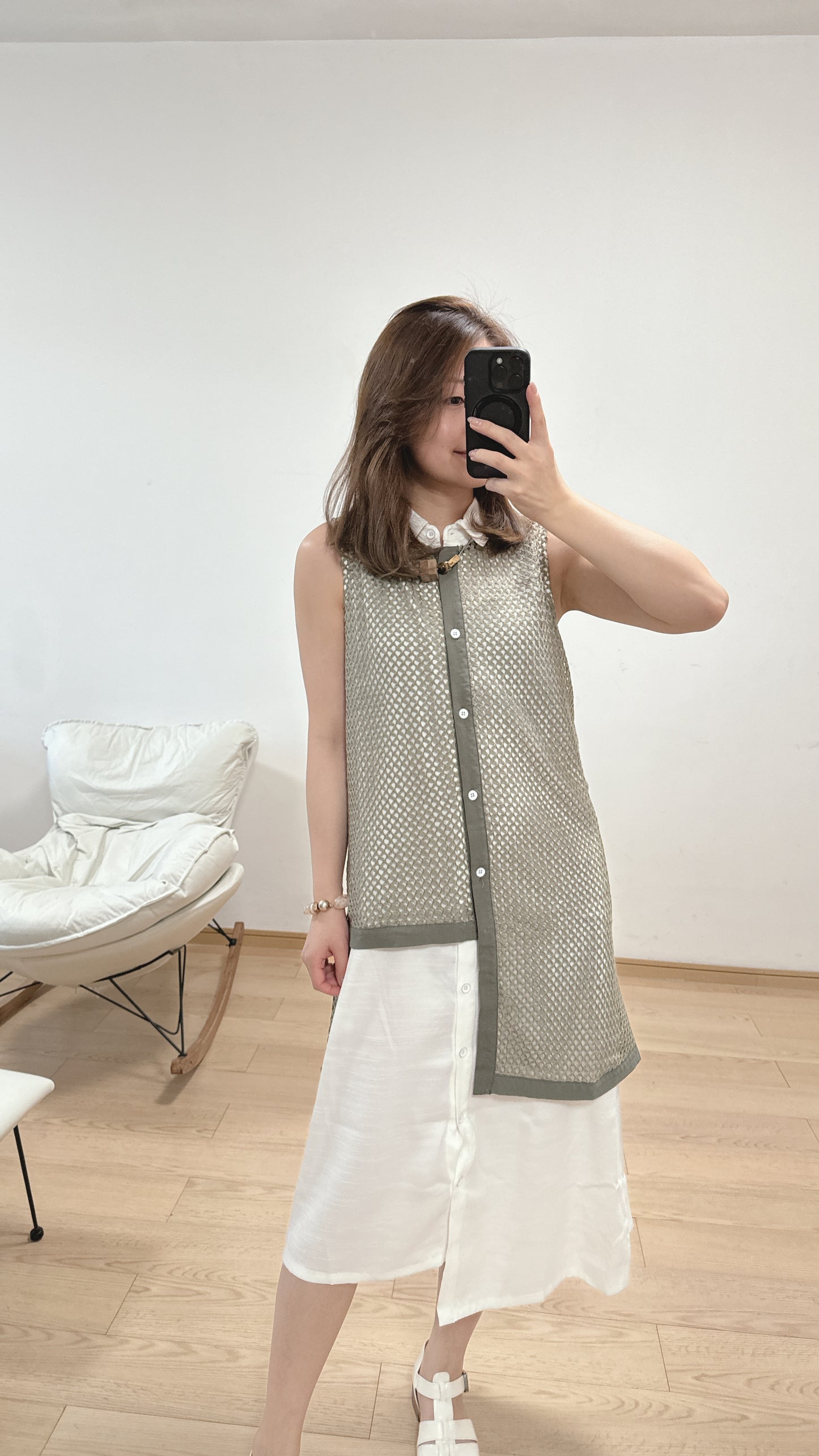 L4977《8月新品：格仔網網背心OPS》(白色）M size