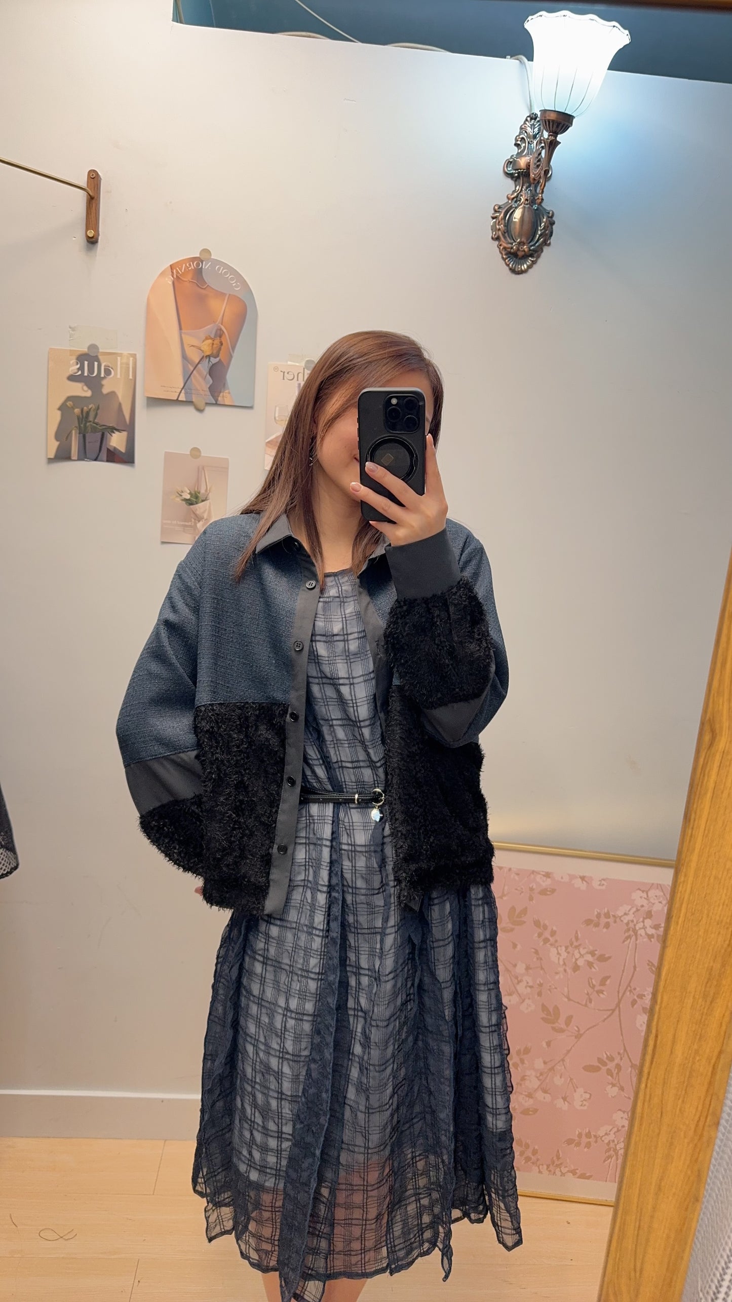 B54410 《Oversize 偽衛衣恤衫》 兩色（白灰/黑藍）