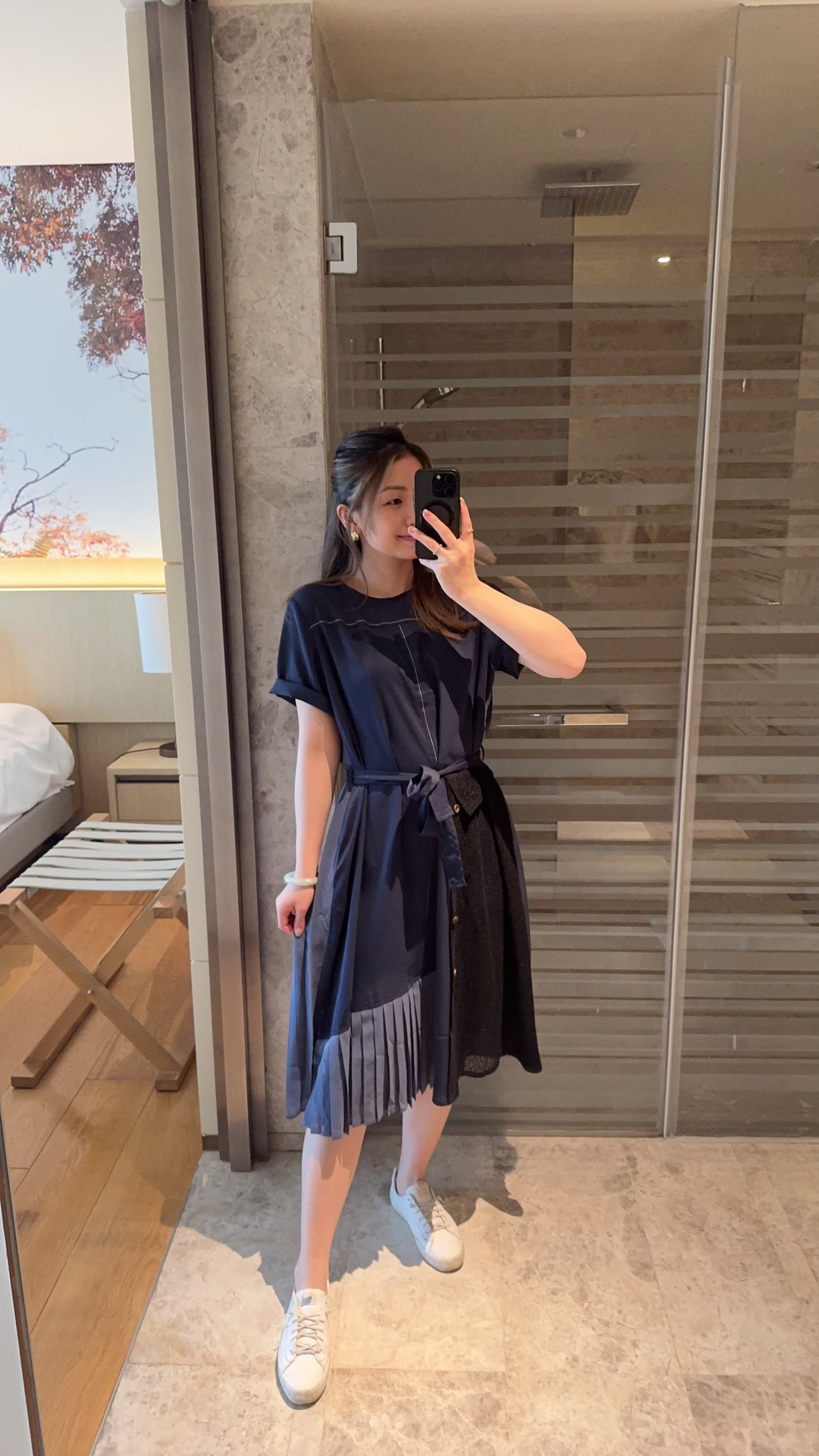 P174103《圓領滑捋捋拼百褶OPS》（杏/藍）