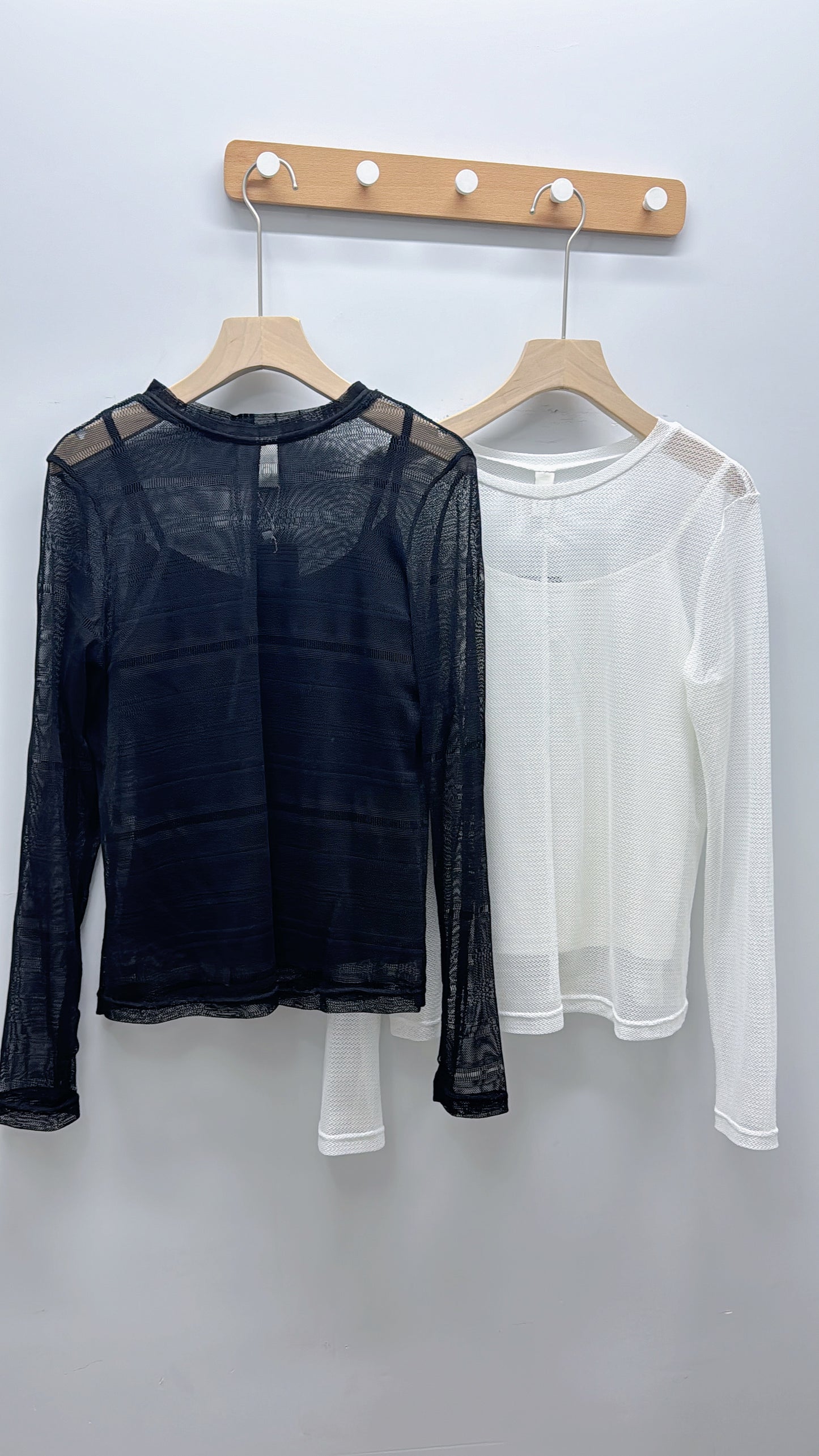 L440509《兩件套：TOP+吊帶型格OPS》白灰