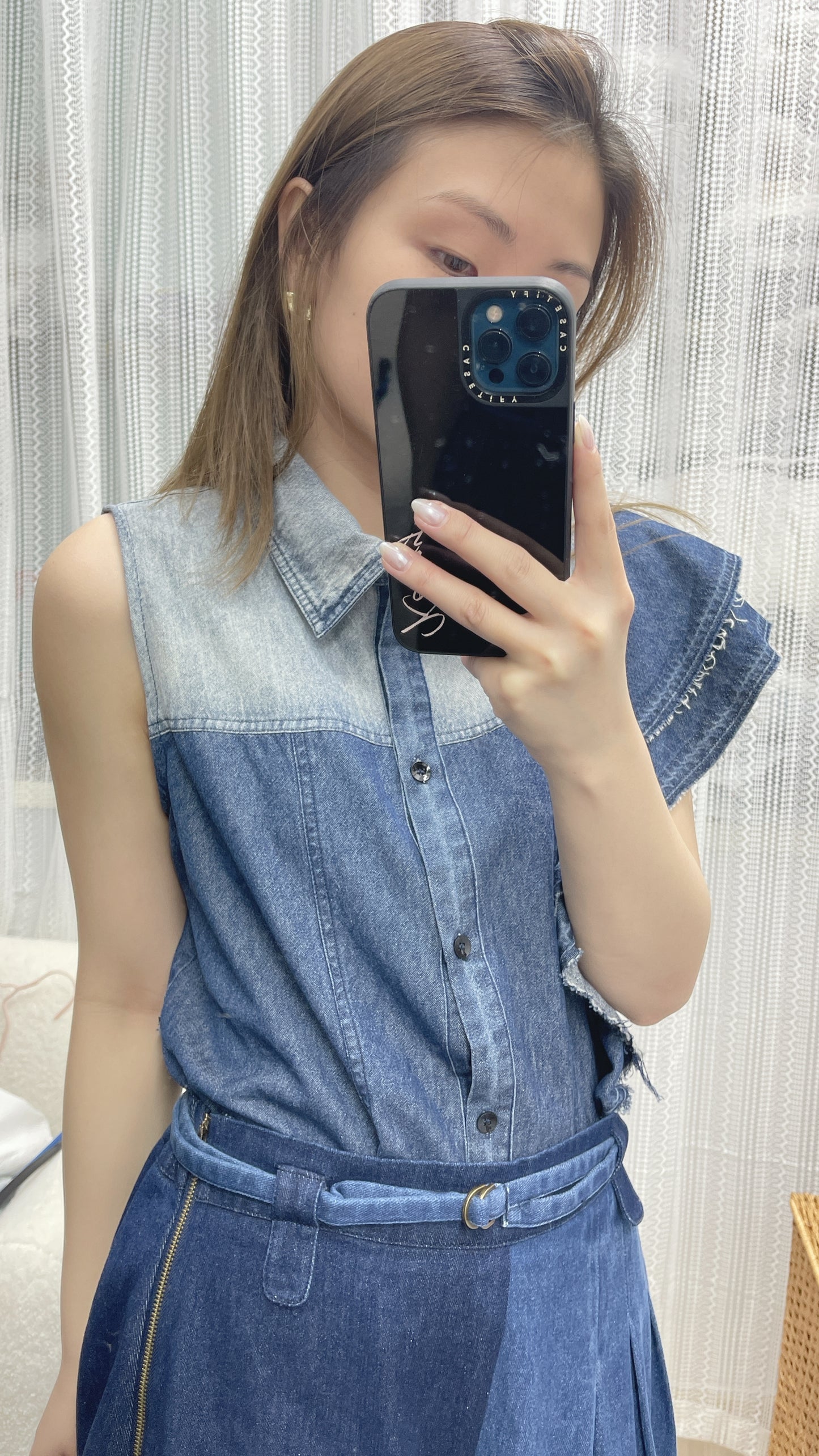 《半Ruffles牛仔背心》兩色入 (藍色)